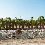 Riofavara Winery In Val Di Noto Panzió